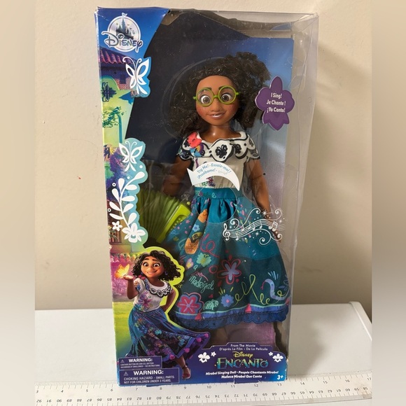 Disney encanto singing doll Spanish speaking new - Picture 1 of 4